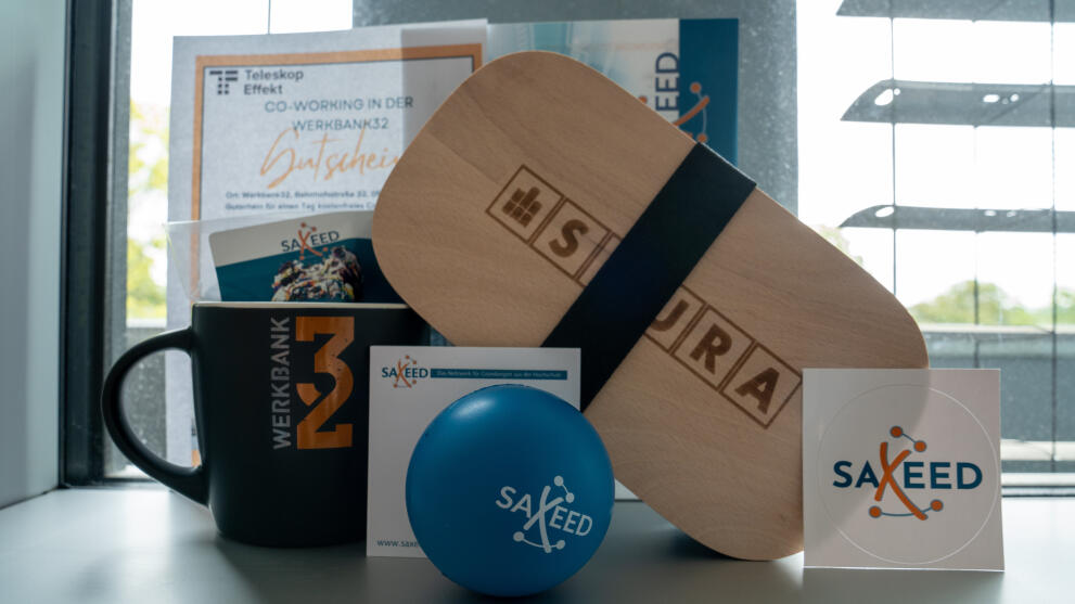 Lunchbox, Tasse, Stressball und weitere Artikel der Gründungsbox